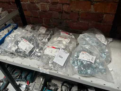 Varie staffe per tubi Hilti
