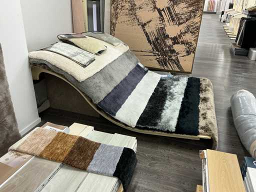 Presentatie meubel voor vloerkleden