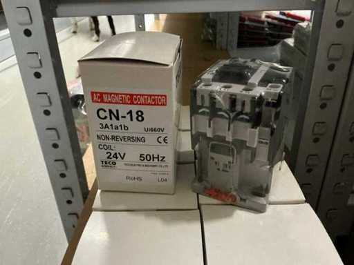 Lot Teco AC Contactori Magnetici CN-18 3A1a1b (40x)