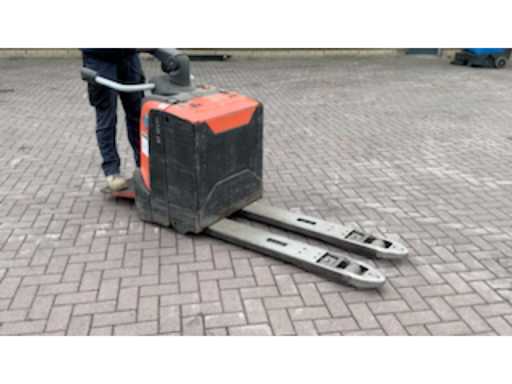 23baad79-0454-4748-8385-e2185dceede2.mp4