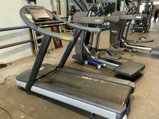 Technogym jogging maintenant 600 Unity 3 Live Treadmill