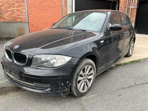 BMW 116i Voiture de tourisme 2008
