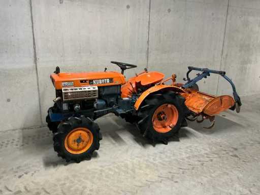 Kubota B7000 Minitractor