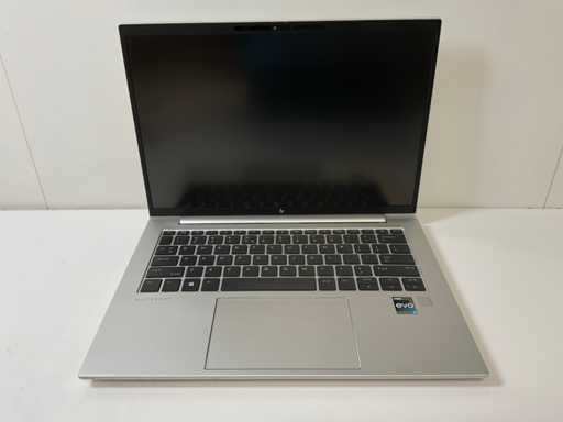 HP EliteBook 840 G9 14", Core(TM) i7 12a generazione, 32 GB di RAM, 512 GB di computer portatile NVMe