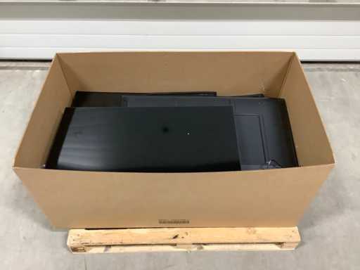 Pallet Monitors - 8 pozycji - TCL i Hisense