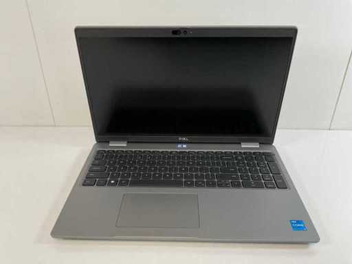 Dell Latitude 5540 15,5", Core(TM) i5 13. generacji, 16 GB RAM, 256 GB NVMe Laptop