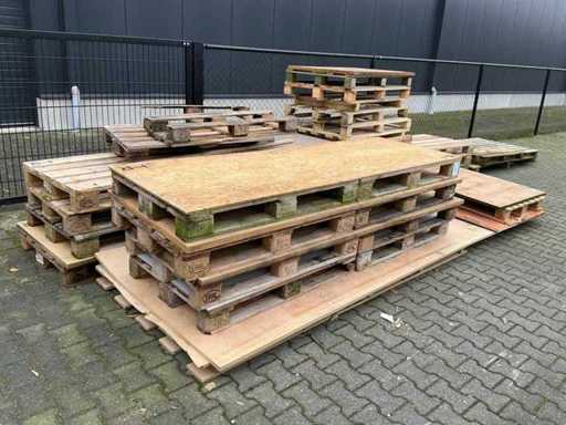 Lotto di vari pallet