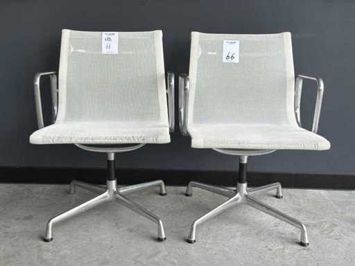Vitra EA108 Președinte al Întâlnirii Netweave (de două ori)