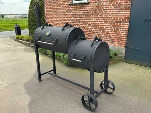 SOW - Type moyen - Fumoir - Barbecue au charbon de bois