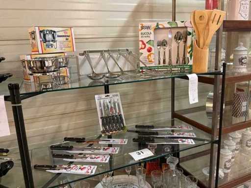 Kitchen knives, cutlery and utensils