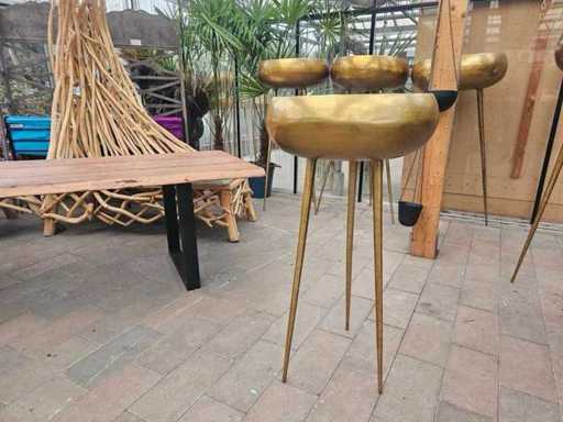 Lotto ampio: 100x ciotole decorative esclusive in ottone su treppiede (S: 113cm)