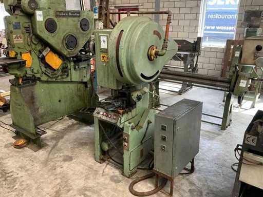 Presse excentrique inclinable