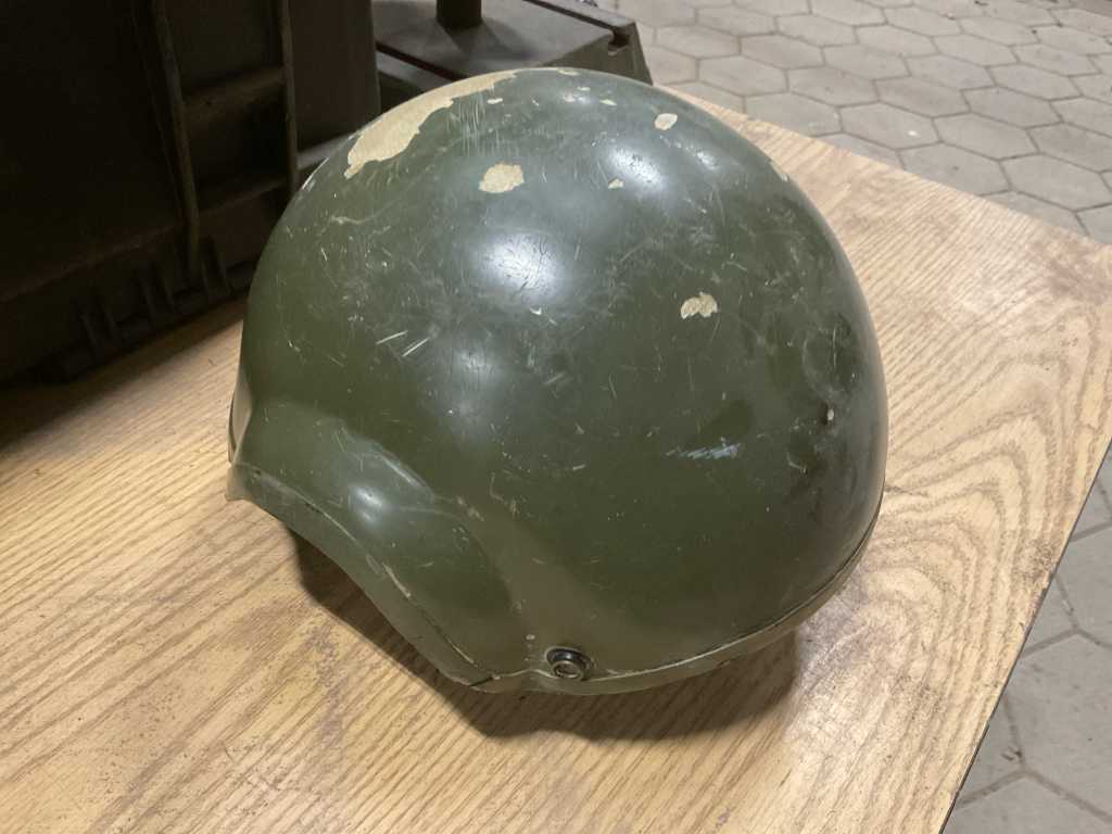 Helmet (2x)