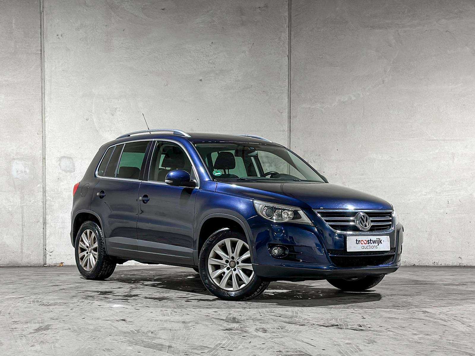 Volkswagen Tiguan 2.0 TDI Sport&&Style 4Motion 140pk 2011 (Origineel-NL), 74-PNH-9