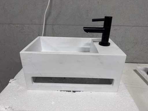 WB – Brunnen inklusive Wasserhahn 