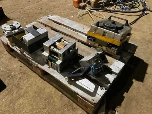 Schüco Aluminium-Stanzwerkzeug (5x)