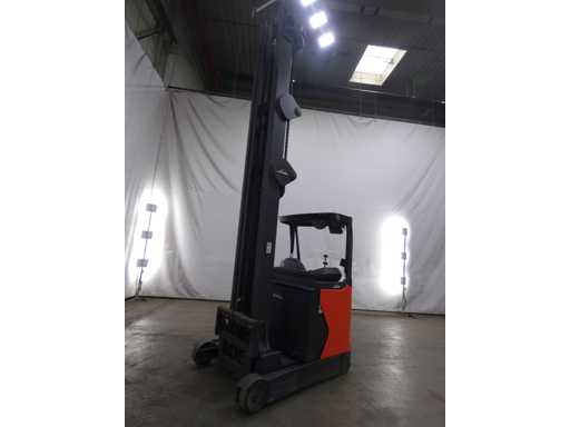 LINDE R16HD Reach Truck