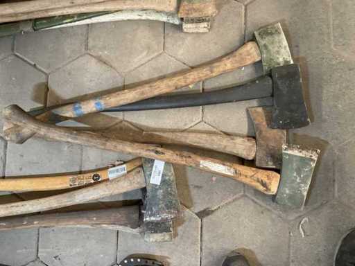 Axe (4x)