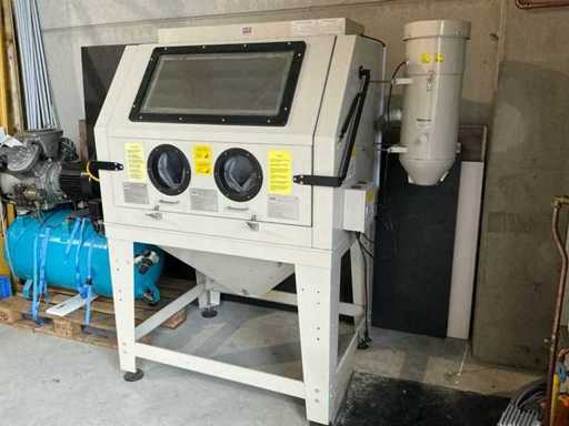 HBM SBC990 Blasting cabinet