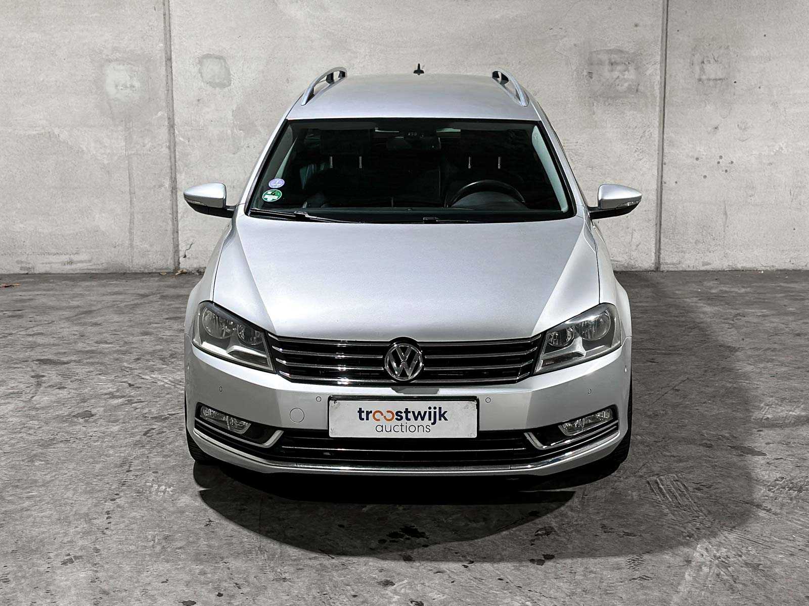 Volkswagen Passat Variant 1.8 TSI Highline 160pk 2011 (Origineel-NL), 71-RPV-9