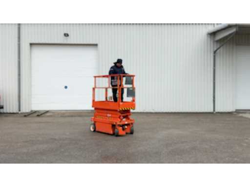 137f85c3-df64-43c6-99a0-9a7780261cd4.mp4