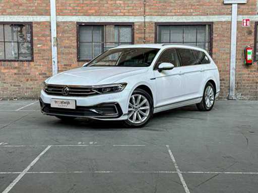 Volkswagen Passat Variant 1.4 TSI PHEV GTE Business 156hp 2021 (Originale-NL+1° proprietario), K-814-XG