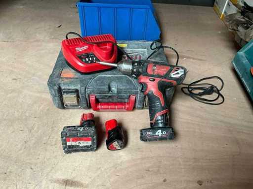 Șoferi de foraj Milwaukee M12 BPD