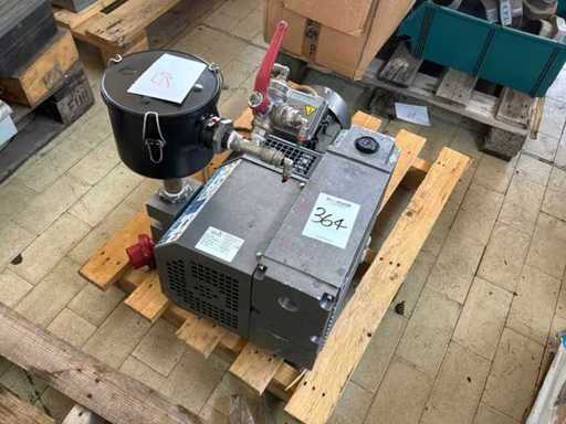 Vacuum pump