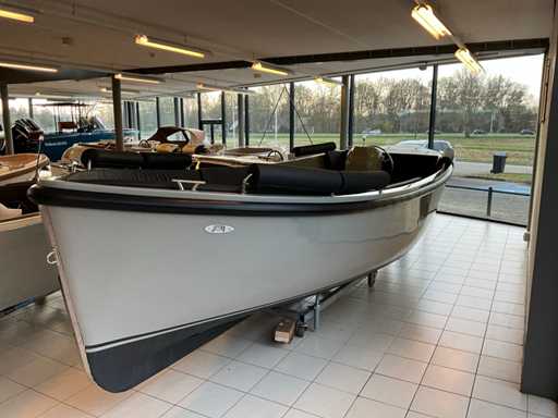 2022 Stout 750 Sloop