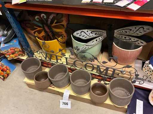 Various Flower Pot (8x) + façade decoration (3x)