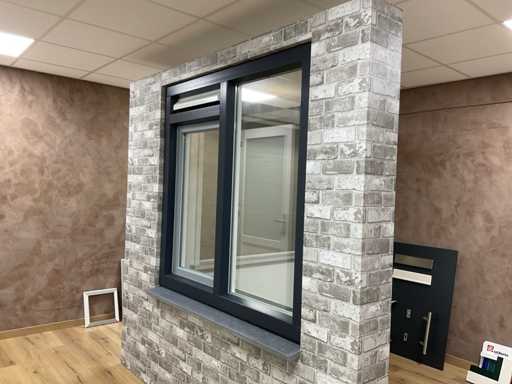 Cadre de fenêtre en plastique Novafront avec pivot/inclinaison