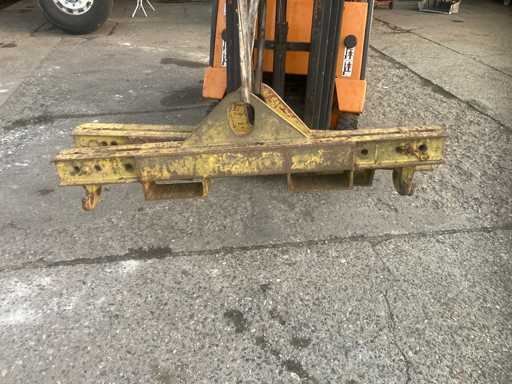 BE Crane Trusses 5to.         2 pieces