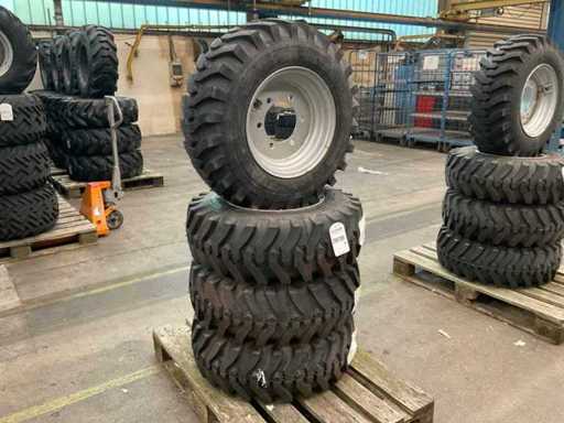 Mitas SK-01 Tire with Rims (4x)