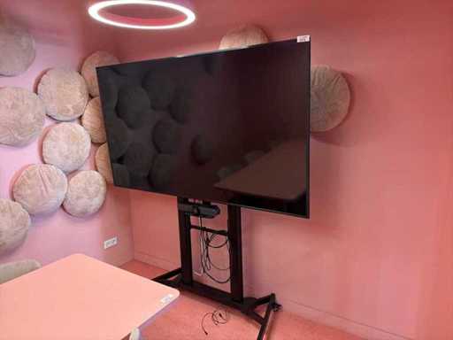 Samsung presentatiescherm TV met verrijdbare standaard