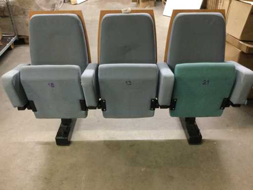 Theaterplätze – bestehen aus 3 Sitzen