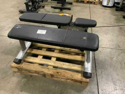 Gym80 Signum x2 flat bench 1x adjustable Krachtstation