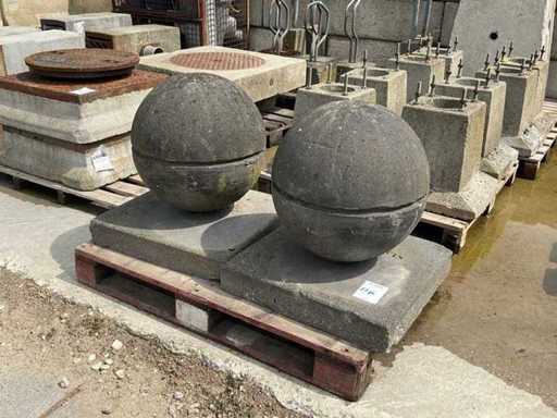 Concrete decorative ball (2x)
