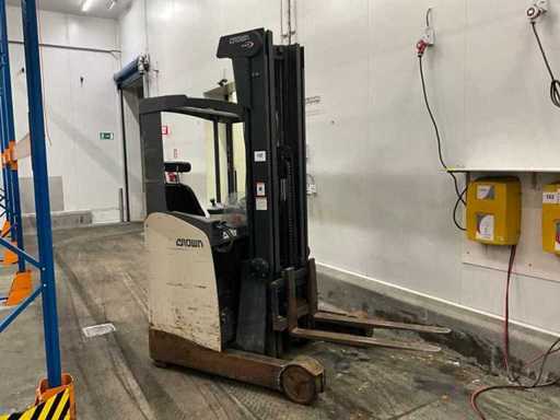 2012 Crown ESR5000-14 OPT2 Reach truck