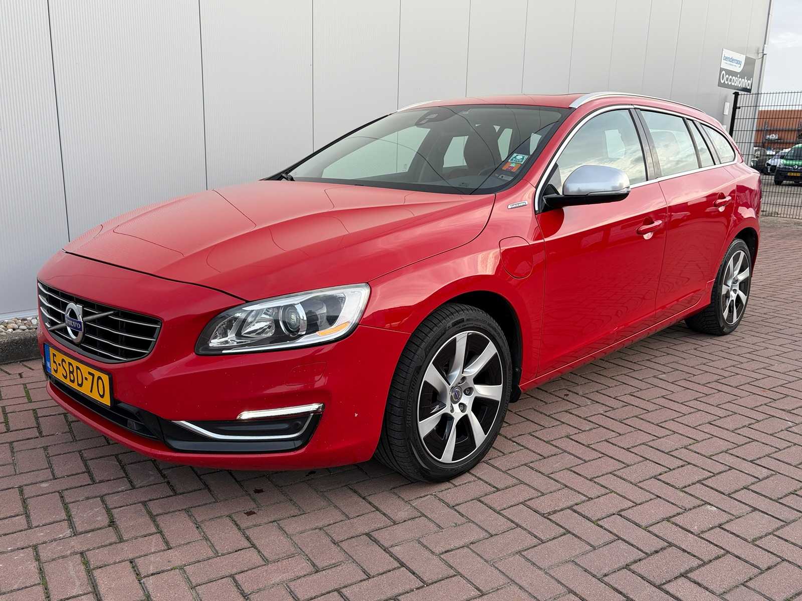 Volvo – 2013 – V60 – 2.4 D6 AWD PHEV Sum. – Passenger car