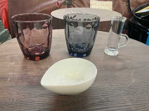 Servies, glaswerk en bestek