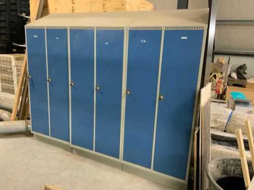 2-piece locker cabinet (3x)