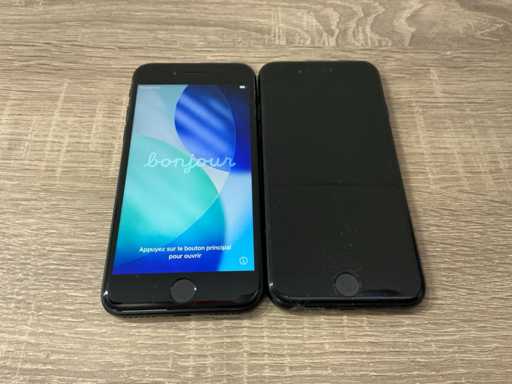 Apple Iphone SE (2nd gen) Mobile phone (2x)