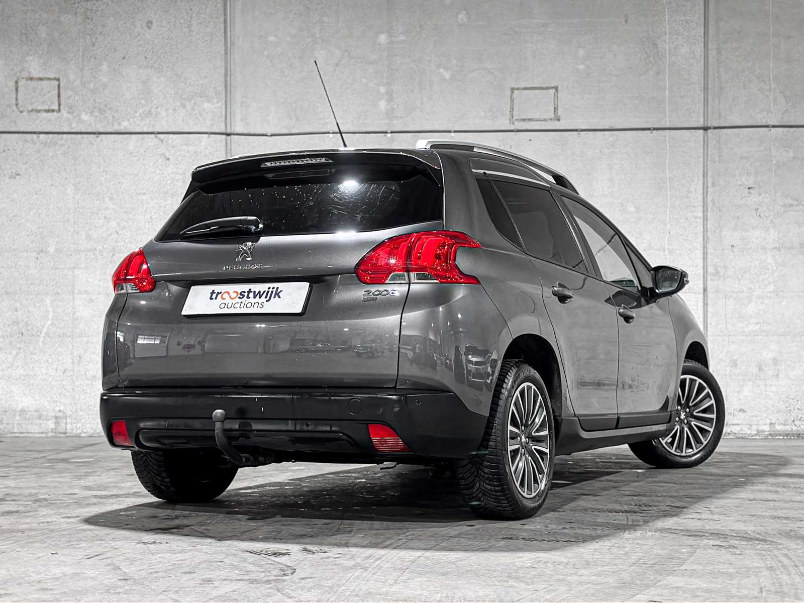 Peugeot 2008 1.2 PureTech Active 82pk 2015 (Origineel-NL), 2-ZST-06