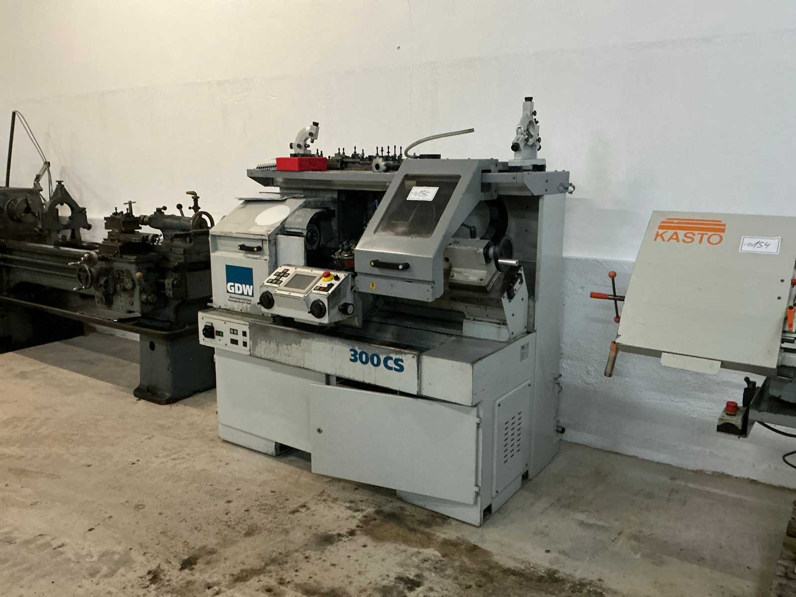 2004 GDW 300CS Lead & Pull Spindle Lathe Machine