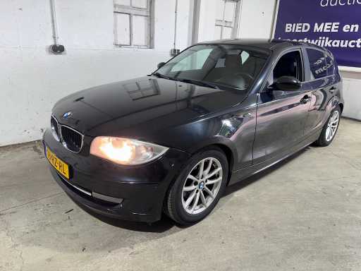 BMW - 1er Serie - 118i AUTOMATIC High Executive - 18-RZ-RL