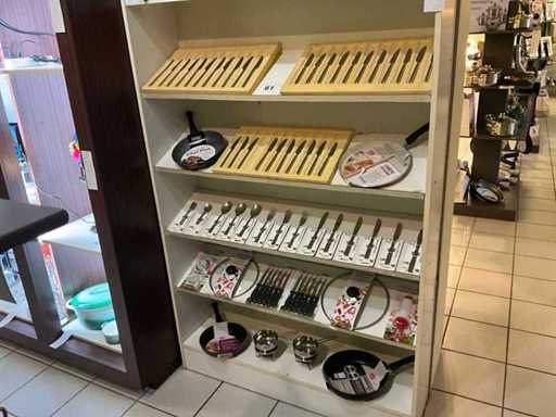 Kitchen utensils + pans