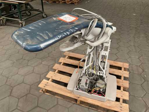 Fotel dentystyczny Adec