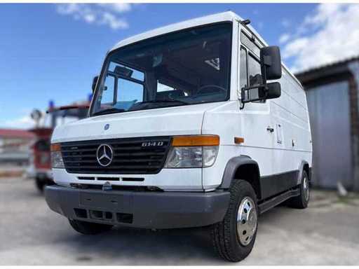 MERCEDES-BENZ Vario 614D camper - motor loopt - 258.210 km - camperombouw met keuken en badkamer