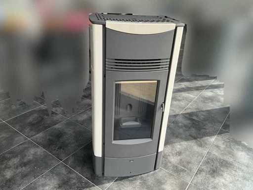 Superior Sonia Pelletkachel - ongebruikt (toonzaalmodel)