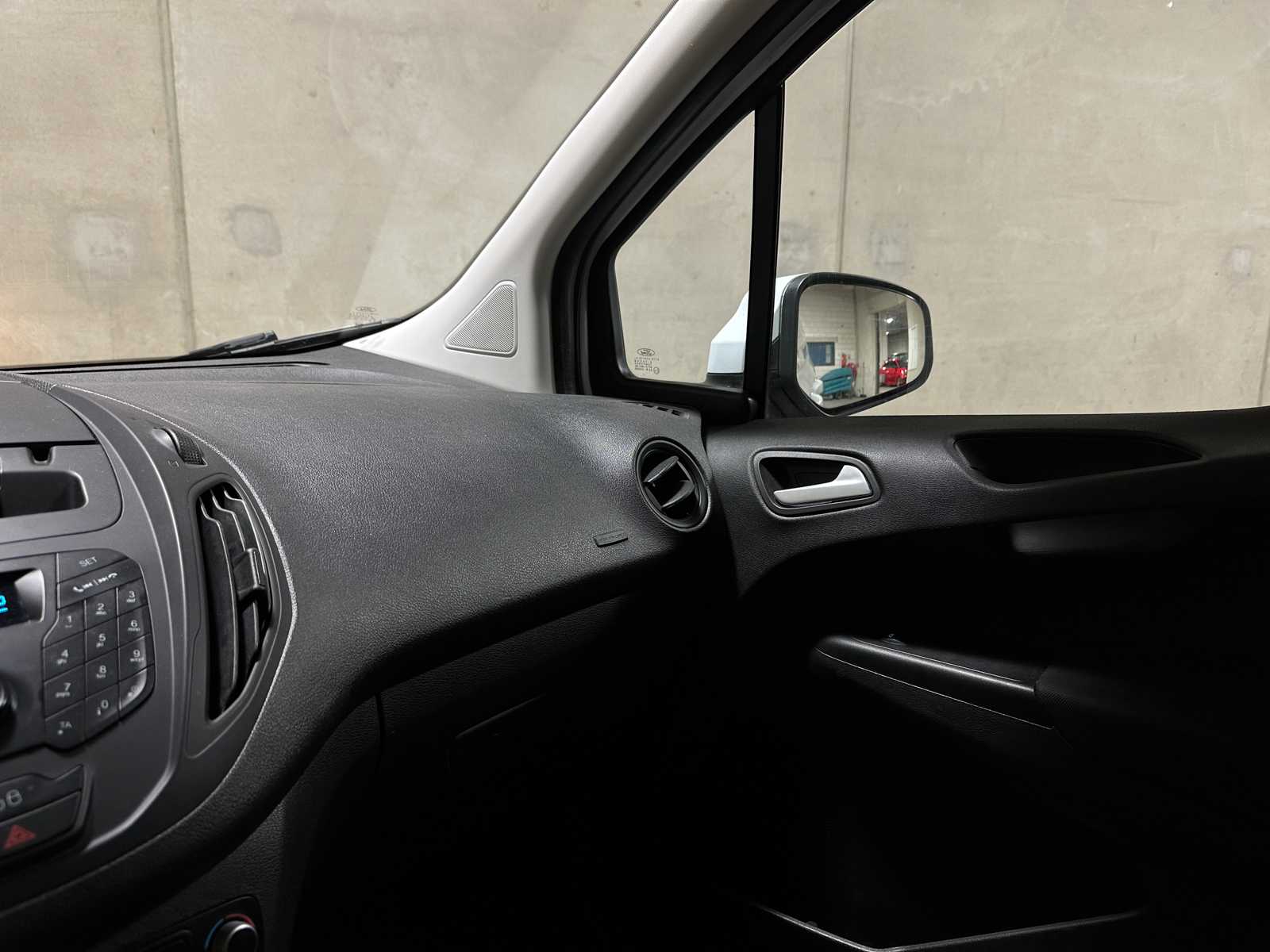 Ford Transit Courier 1.5 TDCI Trend 75pk 2017 (Origineel-NL + 1e eigenaar), V-562-HS